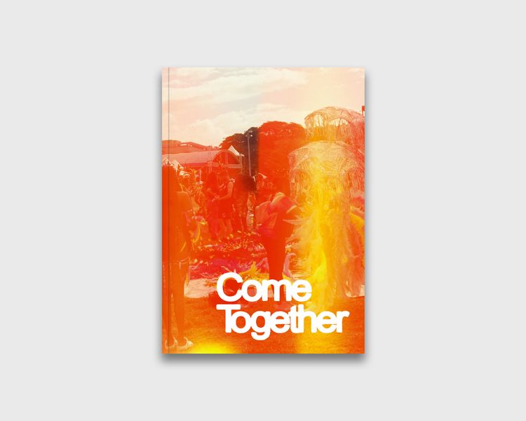 https://arles-web-cdn.s3.eu-west-par.io.cloud.ovh.net/medium_2026_mockup_editions_25_e965e6ff8d.jpg